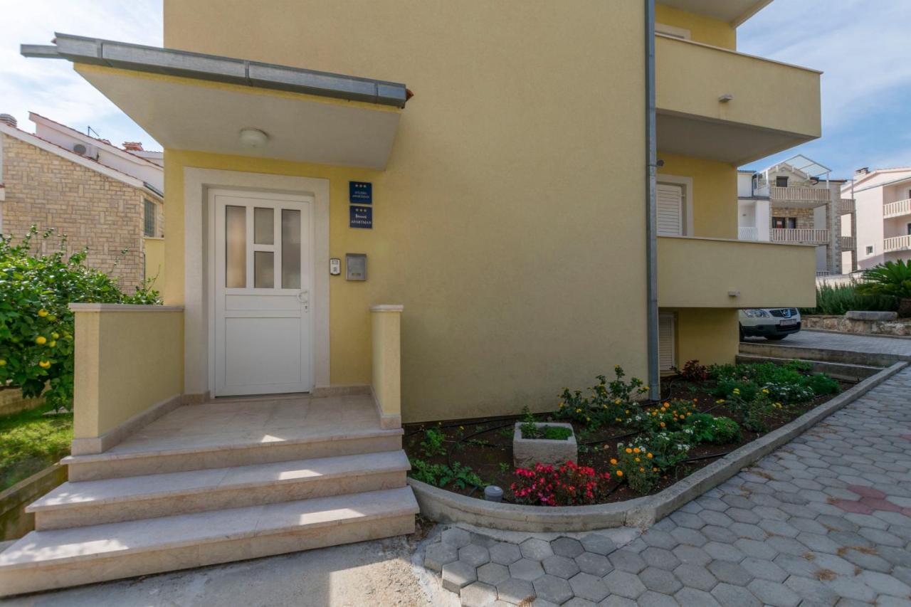Apartments Srecko Duće Exterior foto